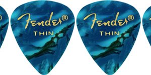 FENDER 351 SHAPE PREMIUM CELLULOID 12-PACK, OCEAN TURQUOISE MOTO